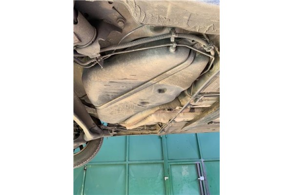 Recambio de deposito combustible para renault grand scénic iii (jz0/1_) 1.5 dci referencia OEM IAM 8200891942 8200891943 