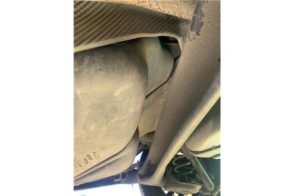 Recambio de deposito combustible para renault grand scénic iii (jz0/1_) 1.5 dci referencia OEM IAM 8200891942 8200891943 