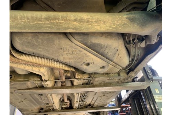 Recambio de deposito combustible para renault grand scénic iii (jz0/1_) 1.5 dci referencia OEM IAM 8200891942 8200891943 