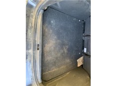 GUARNECIDO PISO MALETERO 849021522R 