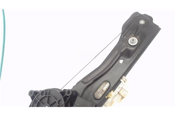 Recambio de elevalunas electrico delantero derecho para bmw serie 1 berlina 5p (f20) 2.0 116d referencia OEM IAM 724256209  