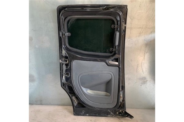 Recambio de puerta lat. corredera izquierda para fiat qubo (300) 1.3 active referencia OEM IAM 1353059080  
