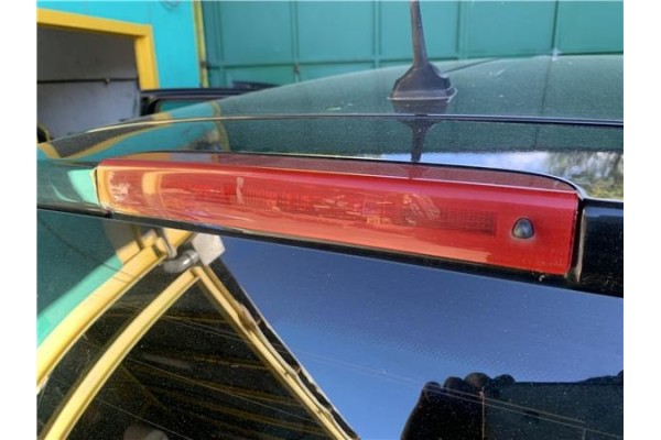 Recambio de luz central de freno para renault grand scénic iii (jz0/1_) 1.5 dci referencia OEM IAM A052480 208125 