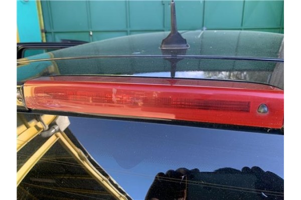 Recambio de luz central de freno para renault grand scénic iii (jz0/1_) 1.5 dci referencia OEM IAM A052480 208125 