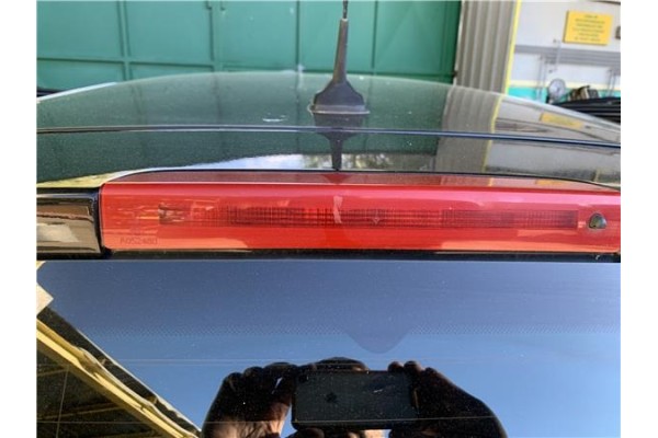 Recambio de luz central de freno para renault grand scénic iii (jz0/1_) 1.5 dci referencia OEM IAM A052480 208125 