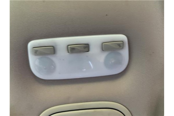 Recambio de luz delantero central techo para renault grand scénic iii (jz0/1_) 1.5 dci referencia OEM IAM 264300007R  