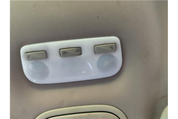 Recambio de luz delantero central techo para renault grand scénic iii (jz0/1_) 1.5 dci referencia OEM IAM 264300007R  