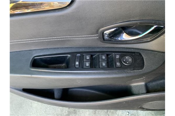 Recambio de mando elevalunas delantero izquierdo para renault grand scénic iii (jz0/1_) 1.5 dci referencia OEM IAM 809610014R  