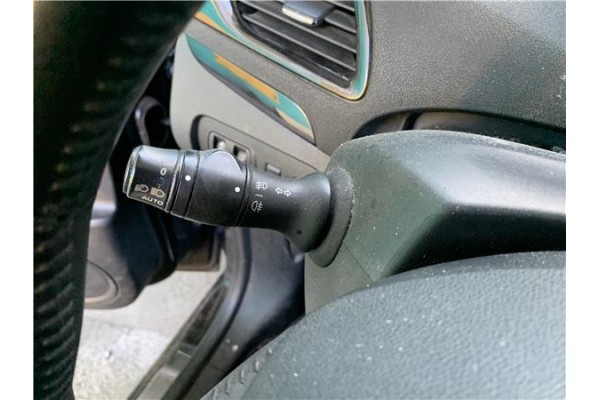 Recambio de mando intermitencia para renault grand scénic iii (jz0/1_) 1.5 dci referencia OEM IAM 255670016R  