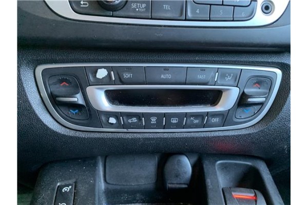 Recambio de mandos climatizador para renault grand scénic iii (jz0/1_) 1.5 dci referencia OEM IAM 275109409R  