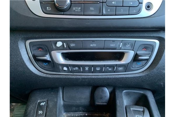 Recambio de mandos climatizador para renault grand scénic iii (jz0/1_) 1.5 dci referencia OEM IAM 275109409R  