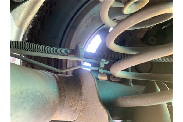 Recambio de mangueta trasero derecha para renault grand scénic iii (jz0/1_) 1.5 dci referencia OEM IAM 430180834R  