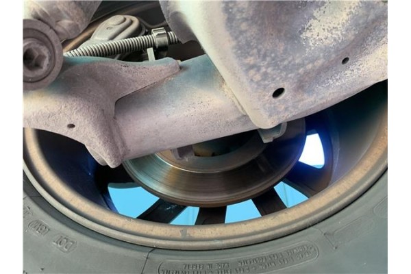 Recambio de mangueta trasero izquierda para renault grand scénic iii (jz0/1_) 1.5 dci referencia OEM IAM 430190028R  