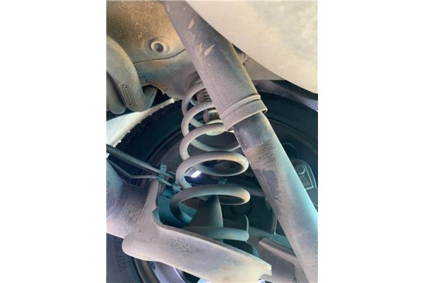 Recambio de muelle amortiguacion para renault grand scénic iii (jz0/1_) 1.5 dci referencia OEM IAM 550200061R  