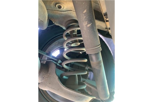 Recambio de muelle amortiguacion para renault grand scénic iii (jz0/1_) 1.5 dci referencia OEM IAM 550200061R  