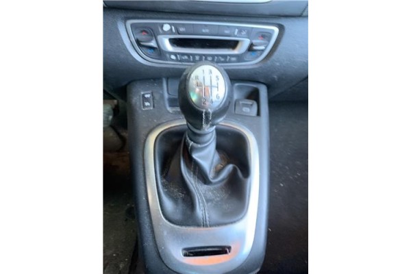 Recambio de palanca de cambio para renault grand scénic iii (jz0/1_) 1.5 dci referencia OEM IAM 8201021402 8200739758 