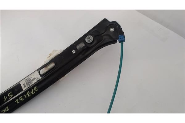 Recambio de elevalunas electrico delantero derecho para bmw serie 1 berlina 5p (f20) 2.0 116d referencia OEM IAM 724256209  