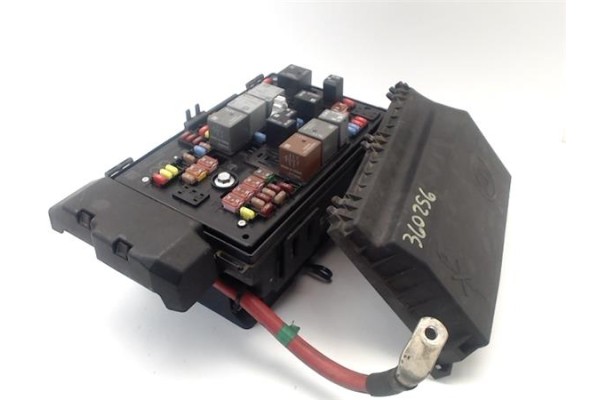 Recambio de caja reles para opel astra j 1.6 referencia OEM IAM   