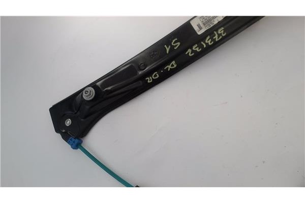 Recambio de elevalunas electrico delantero derecho para bmw serie 1 berlina 5p (f20) 2.0 116d referencia OEM IAM 724256209  