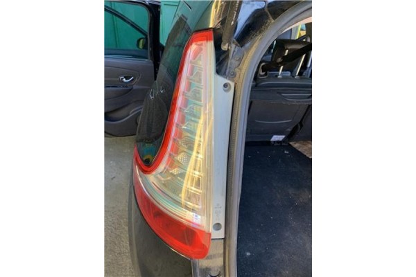 Recambio de piloto trasero izquierdo para renault grand scénic iii (jz0/1_) 1.5 dci referencia OEM IAM A056008 E208108 