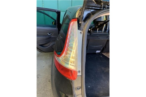 Recambio de piloto trasero izquierdo para renault grand scénic iii (jz0/1_) 1.5 dci referencia OEM IAM A056008 E208108 