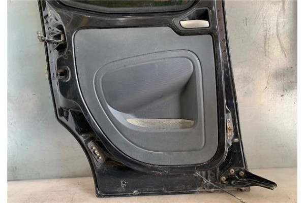 Recambio de puerta lat. corredera izquierda para fiat qubo (300) 1.3 active referencia OEM IAM 1353059080  