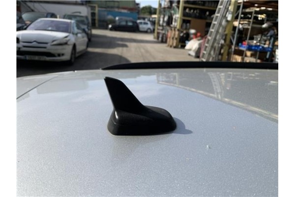 Recambio de antena electrica para audi a4 avant (8k5) 2.0 básico referencia OEM IAM 8K9035503A  