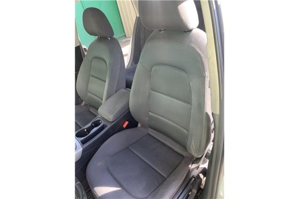 Recambio de asiento delantero izquierdo para audi a4 avant (8k5) 2.0 básico referencia OEM IAM 8K0881361  