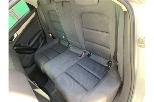 Recambio de asientos traseros para audi a4 avant (8k5) 2.0 básico referencia OEM IAM 8K0885305B 8K0885375 