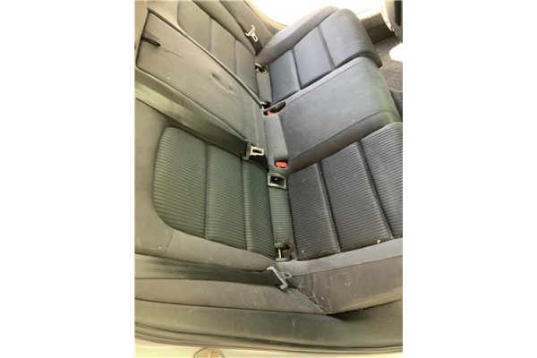 Recambio de asientos traseros para audi a4 avant (8k5) 2.0 básico referencia OEM IAM 8K0885305B 8K0885375 