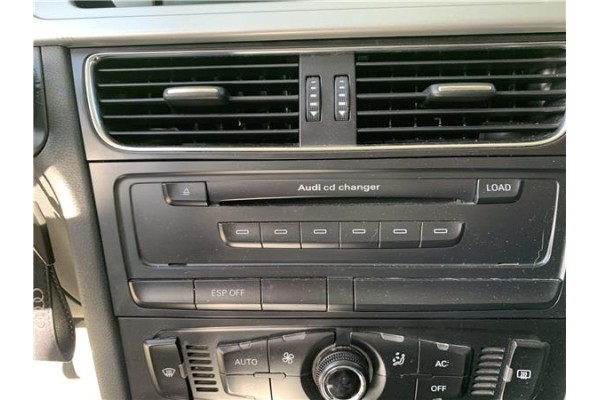 Recambio de autoradio para audi a4 avant (8k5) 2.0 básico referencia OEM IAM 8T1057110CX  