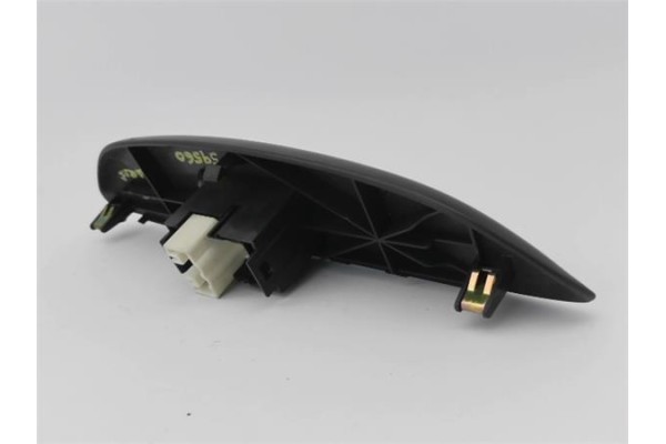 Recambio de mando elevalunas delantero derecho para toyota yaris (ncp1/nlp1/scp1) 1.4 d-4d referencia OEM IAM   