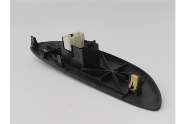 Recambio de mando elevalunas delantero derecho para toyota yaris (ncp1/nlp1/scp1) 1.4 d-4d referencia OEM IAM   