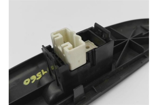 Recambio de mando elevalunas delantero derecho para toyota yaris (ncp1/nlp1/scp1) 1.4 d-4d referencia OEM IAM   