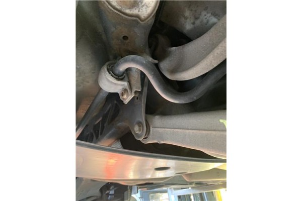 Recambio de barra estabilizadora trasero para audi a4 avant (8k5) 2.0 básico referencia OEM IAM 8K0511305K 8K0511305AE 