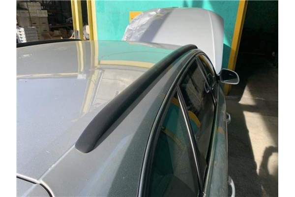 Recambio de barras de techo para audi a4 avant (8k5) 2.0 básico referencia OEM IAM 8K9860021 8K9860022 