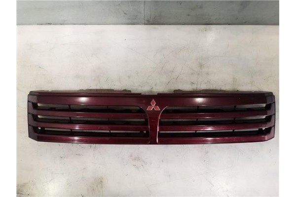 Recambio de rejilla capo para mitsubishi space wagon (n80/n90) 2.4 referencia OEM IAM MR275627  