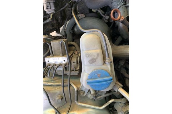 Recambio de botella expansion para audi a4 avant (8k5) 2.0 básico referencia OEM IAM 8K0121403G 8K0121403AC 