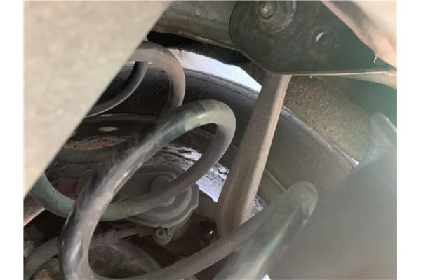 Recambio de brazo centro suspension trasero izquierdo para audi a4 avant (8k5) 2.0 básico referencia OEM IAM 8K0501529N  