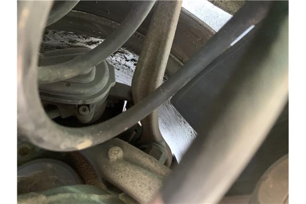 Recambio de brazo centro suspension trasero izquierdo para audi a4 avant (8k5) 2.0 básico referencia OEM IAM 8K0501529N  