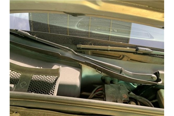 Recambio de brazo limpiaparabrisas delantero derecho para audi a4 avant (8k5) 2.0 básico referencia OEM IAM 8K1955408  