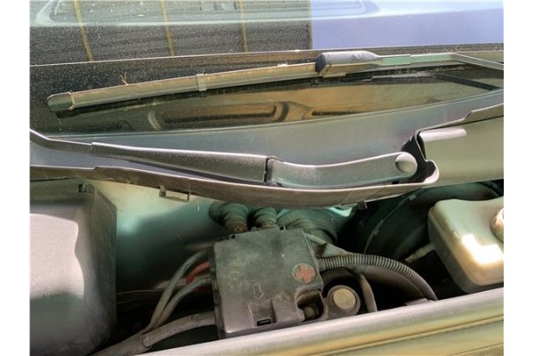 Recambio de brazo limpiaparabrisas delantero derecho para audi a4 avant (8k5) 2.0 básico referencia OEM IAM 8K1955408  