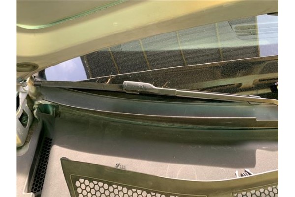 Recambio de brazo limpiaparabrisas delantero derecho para audi a4 avant (8k5) 2.0 básico referencia OEM IAM 8K1955408  