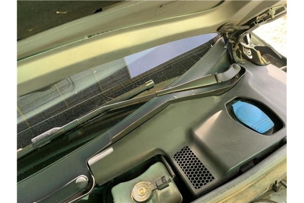 Recambio de brazo limpiaparabrisas delantero izquierdo para audi a4 avant (8k5) 2.0 básico referencia OEM IAM 8K1955407  