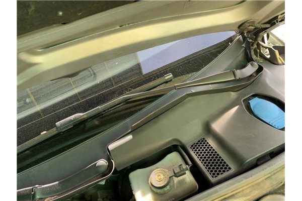 Recambio de brazo limpiaparabrisas delantero izquierdo para audi a4 avant (8k5) 2.0 básico referencia OEM IAM 8K1955407  