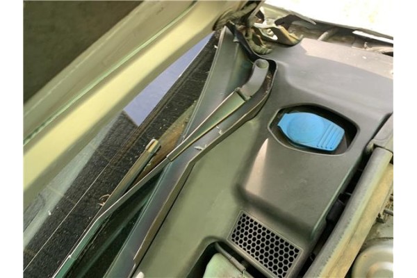 Recambio de brazo limpiaparabrisas delantero izquierdo para audi a4 avant (8k5) 2.0 básico referencia OEM IAM 8K1955407  