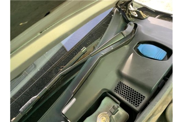 Recambio de brazo limpiaparabrisas delantero izquierdo para audi a4 avant (8k5) 2.0 básico referencia OEM IAM 8K1955407  