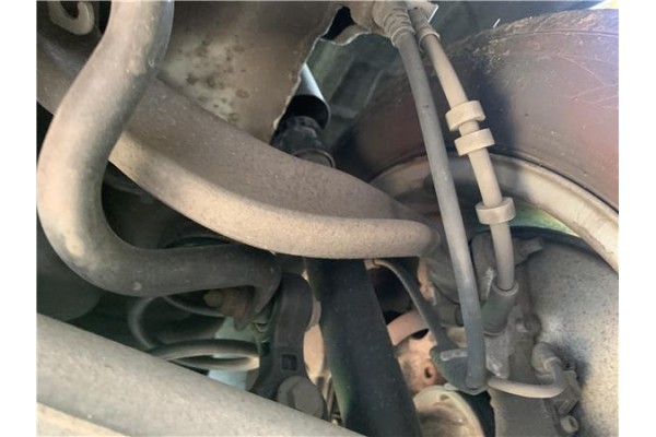 Recambio de brazo superior derecho suspension trasero para audi a4 avant (8k5) 2.0 básico referencia OEM IAM 8K0505324F 8K050532