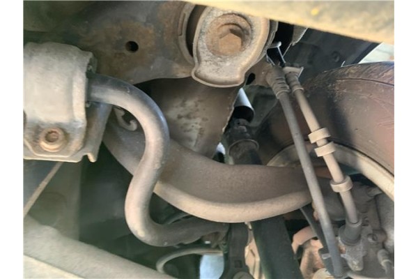 Recambio de brazo superior derecho suspension trasero para audi a4 avant (8k5) 2.0 básico referencia OEM IAM 8K0505324F 8K050532