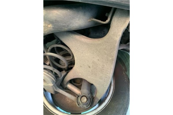 Recambio de brazo suspension trasero derecho para audi a4 avant (8k5) 2.0 básico referencia OEM IAM 8K0505312J 3438413 